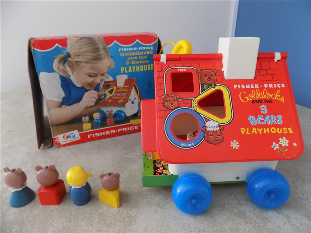 Fisher Price Goldilocks and Three Bears Playhouse Pull Toy 151 with box