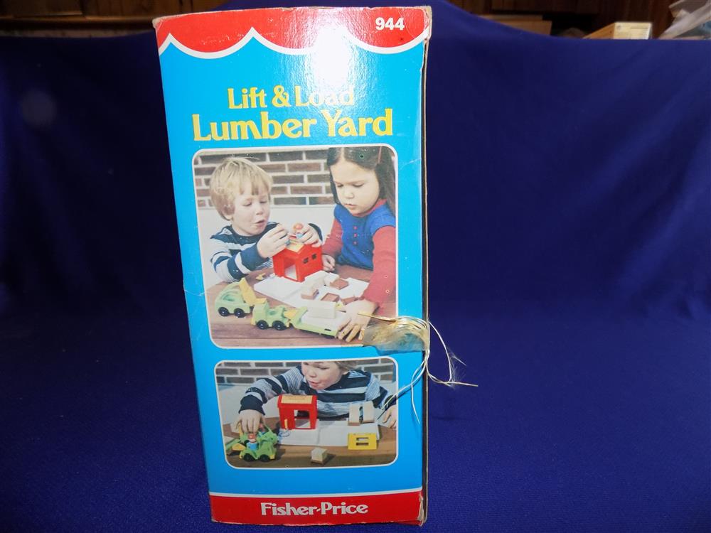 Fisher Price Lift & Load Lumber Yard #944 Sealed picture 6661