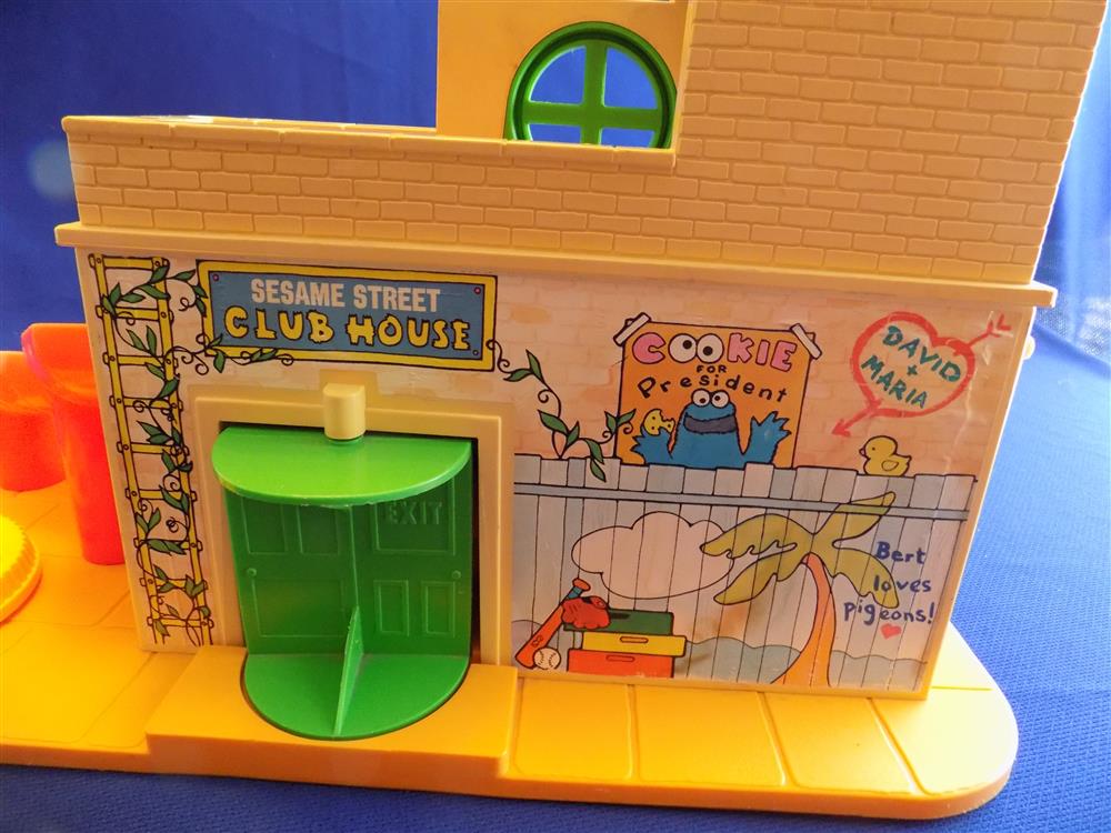 Fisher Price Little People Sesame Street Clubhouse #937 Vintage picture 5527