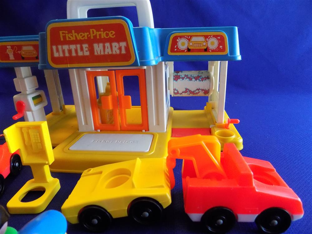 Fisher Price Little People Little Mart Car Wash #2580 picture 7668