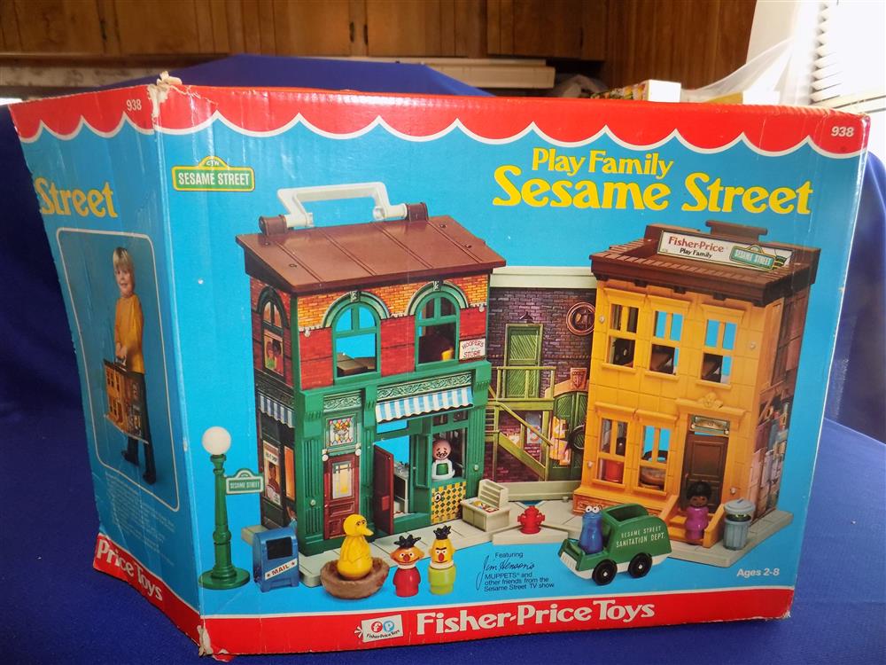 Fisher Price Little People Play Family Sesame Street #938 Complete - Mint in box  picture 7781