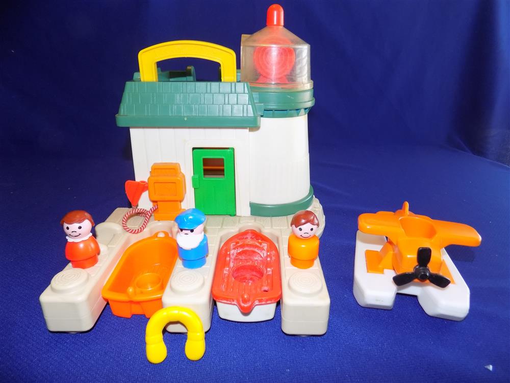 Fisher Price Little People Marina #2582 Vintage picture 13074