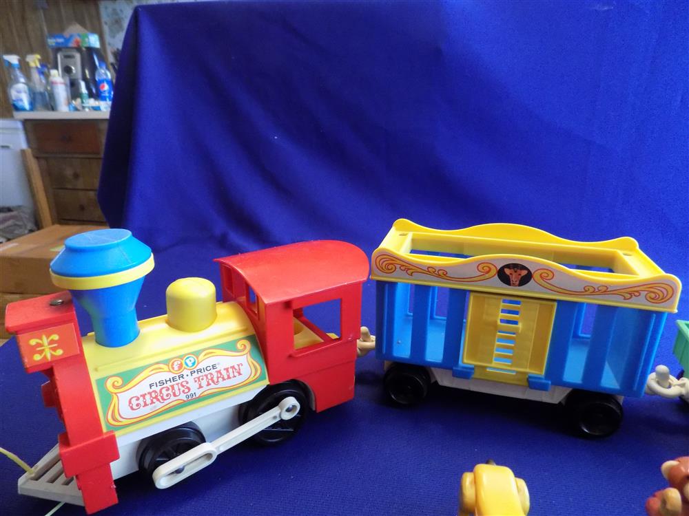 Fisher Price Little People Circus Train Animals #991 picture 14100