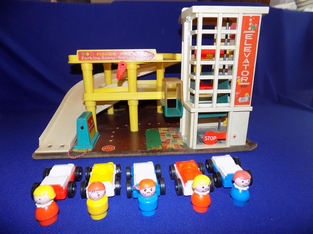 Fisher Price Play Family Action Garage #930 Vintage picture 17244