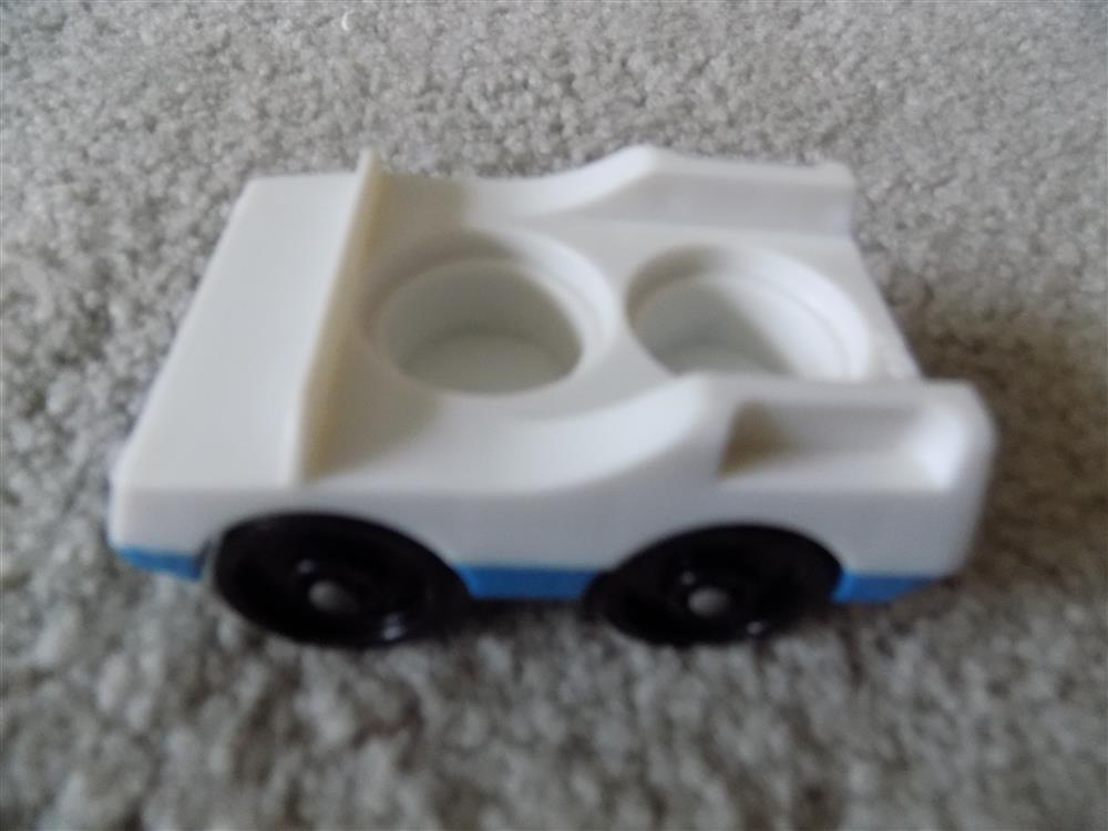 Fisher Price Little People McDonalds #2552 Blue/White car picture 23490